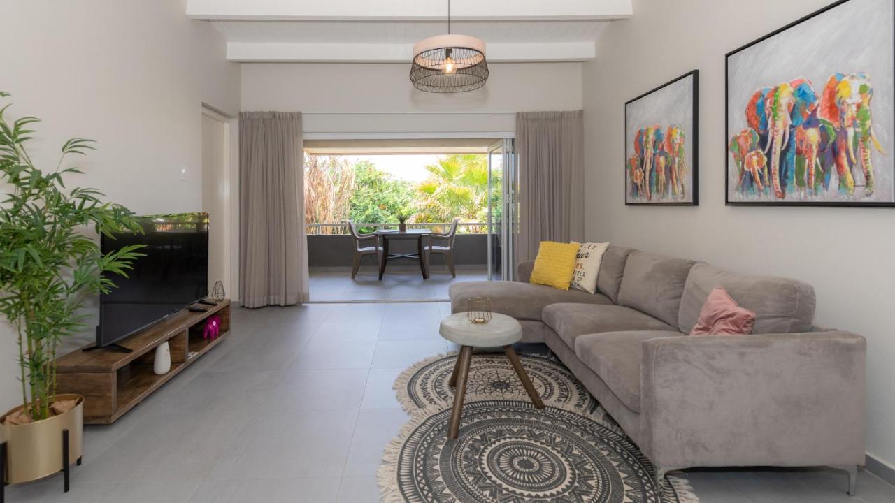 Casa Arte- Exclusive Apartment With Internet And Pool Santa Catharina Luaran gambar
